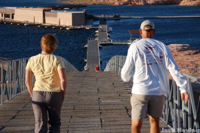 Walkway to Antelope Marina (quite a drop because of the low water levels)