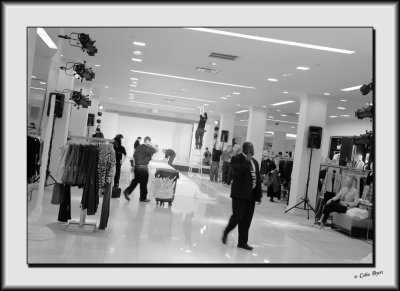 Shopping_DS27271-bw.jpg