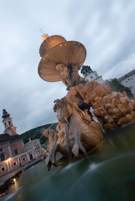 2890 - Salzburg Fountain.jpg