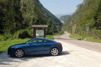 3022 - Dolomite Drive.jpg