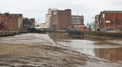 River Hull low tide 4