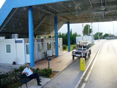 Border checkpoint to Bosnia