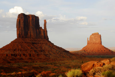 Monument Valley 6 - The Mittens at Sunset