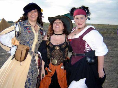 Some of the lovely ladies of the faire.