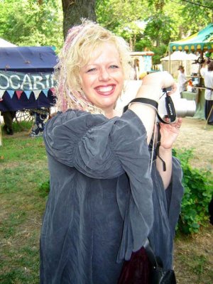 Willow may not have her bodice, but she has her camera!