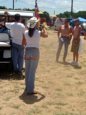 Love the cut of her jeans