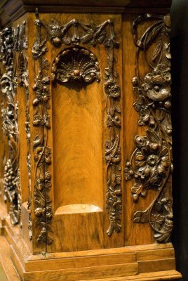 16TH Century Carved Furniture