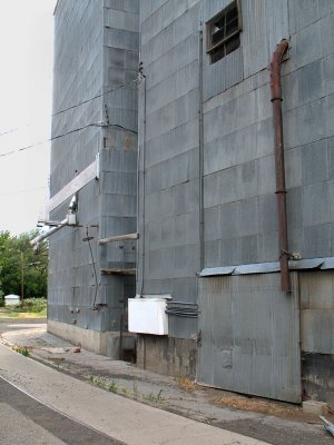 Grain elevators at Pomeroy, WA.