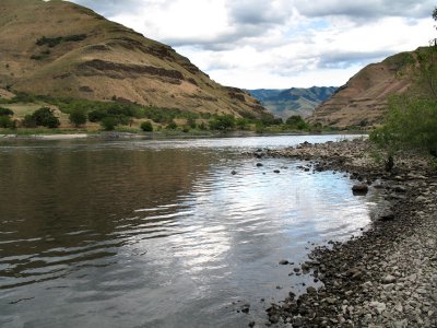 Looking up the Snake River several miles south of Lewiston.