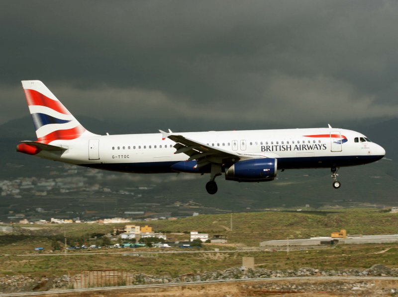 A-320 G-TTOC