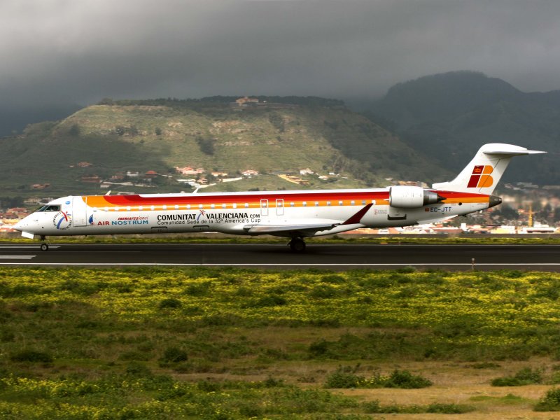EC-JTT CRJ-900