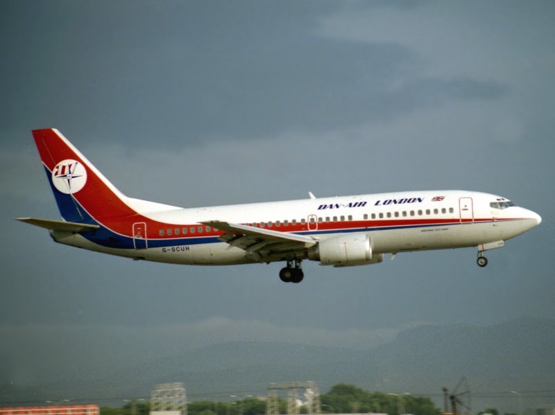 B737-300 G-SCUH 