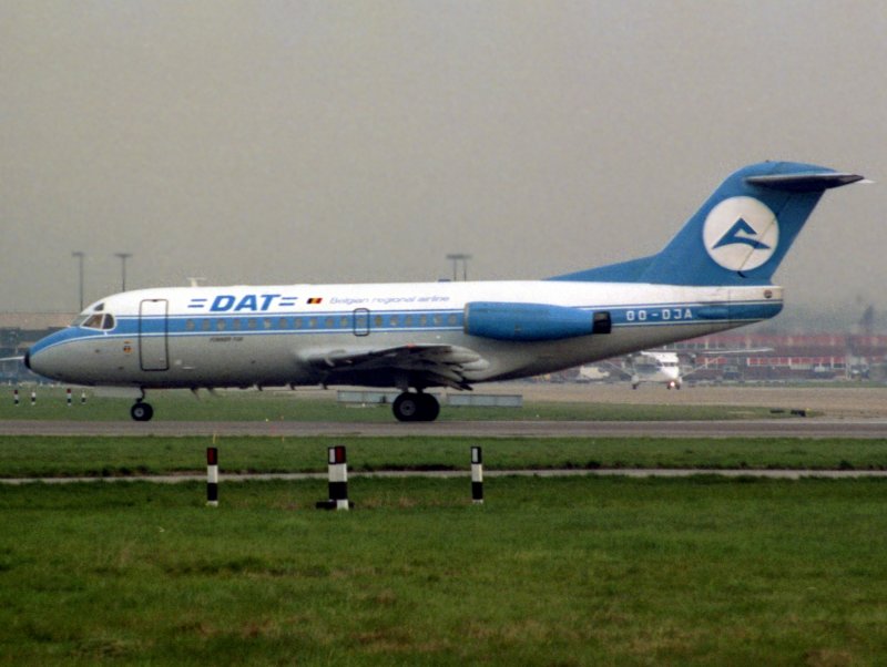 Going onto 27L at LHR in 1993.