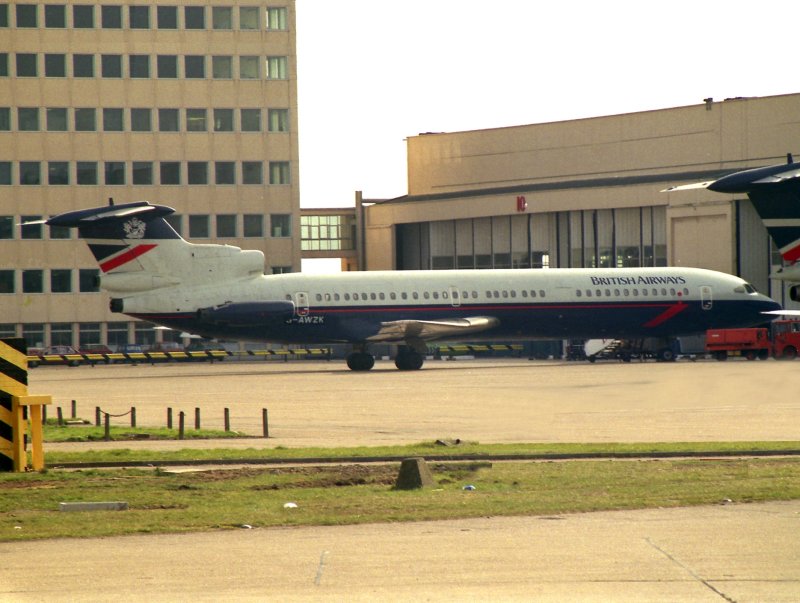 HS Trident 3B G-AWZK