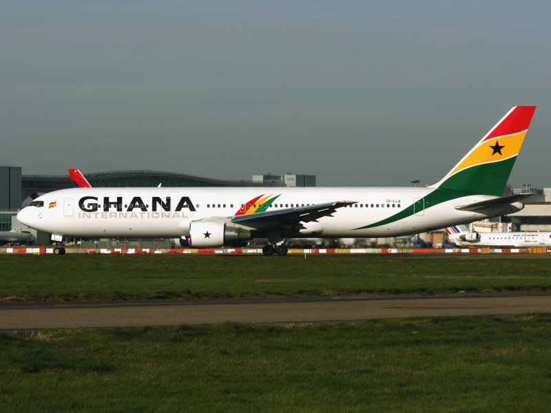 B.767-300 TF-LLA