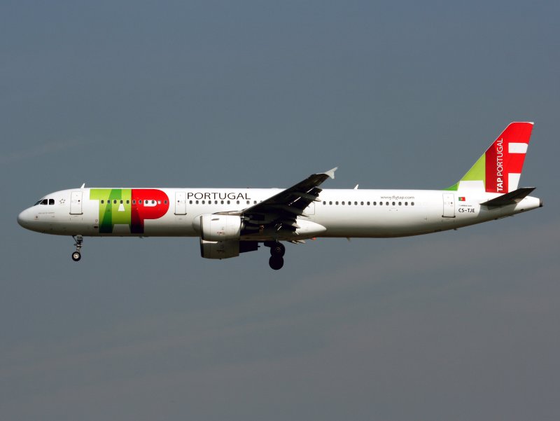 A-321 CS-TJE