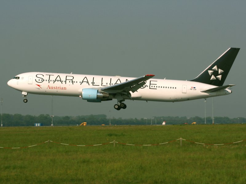 B.767-300 OE-LAY