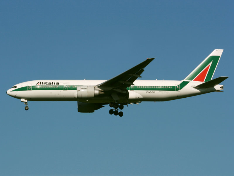 B.777-200 EI-DBK