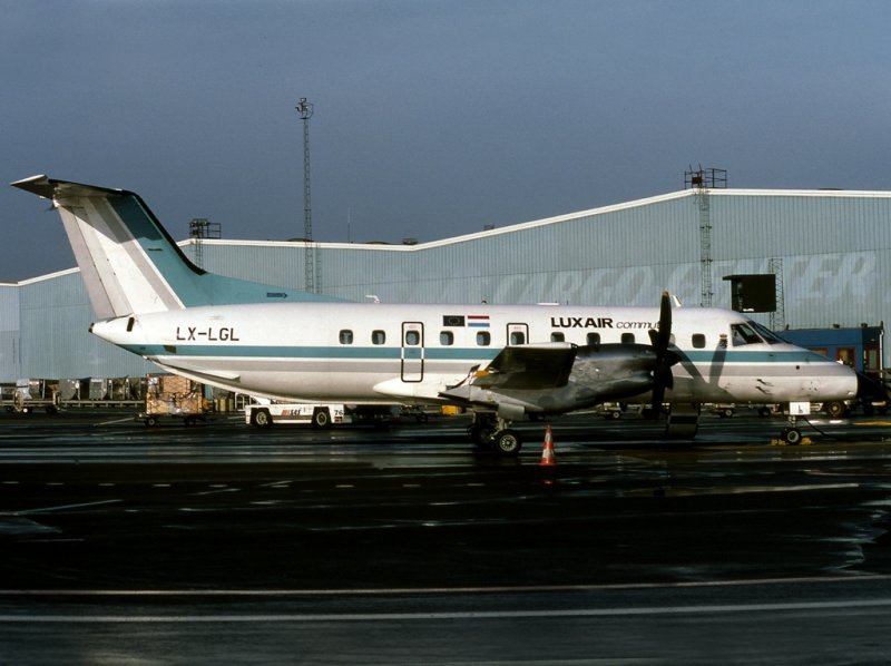 Embraer Emb-120 LX-LGL