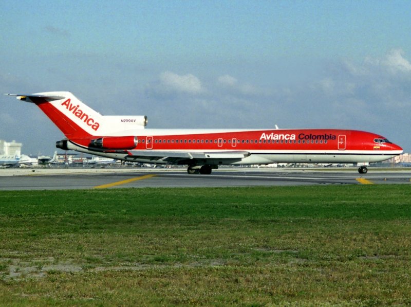B727-200 N200AV