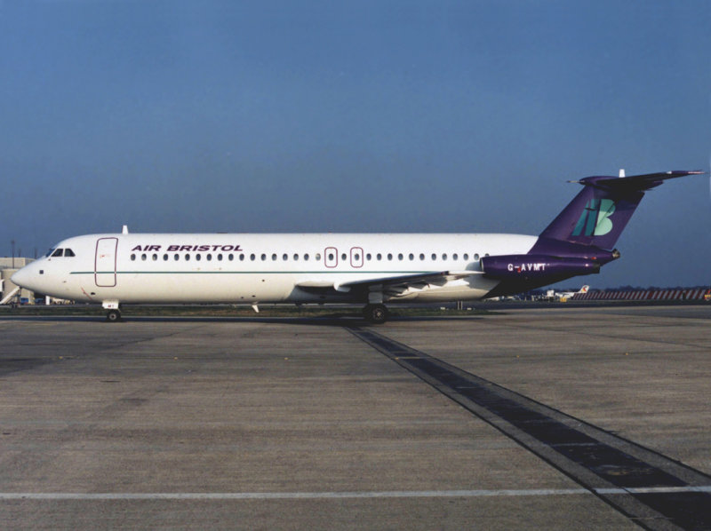 Bae 111-500 G-AVMT