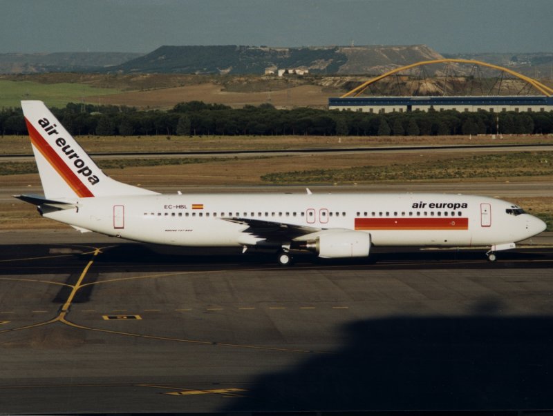 B.737-800 EC-HBL at MAD.