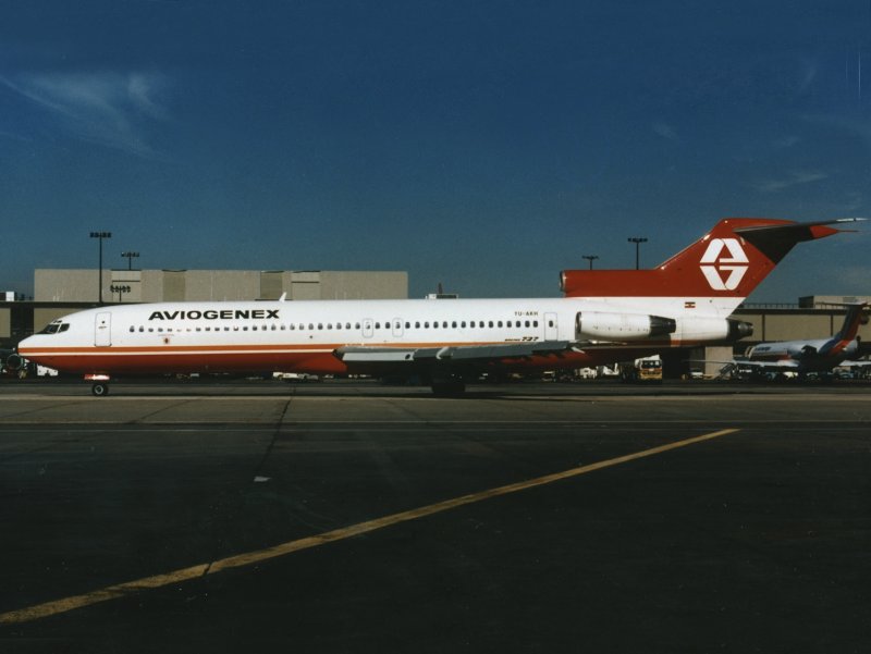 B727-200 YU-AKH 