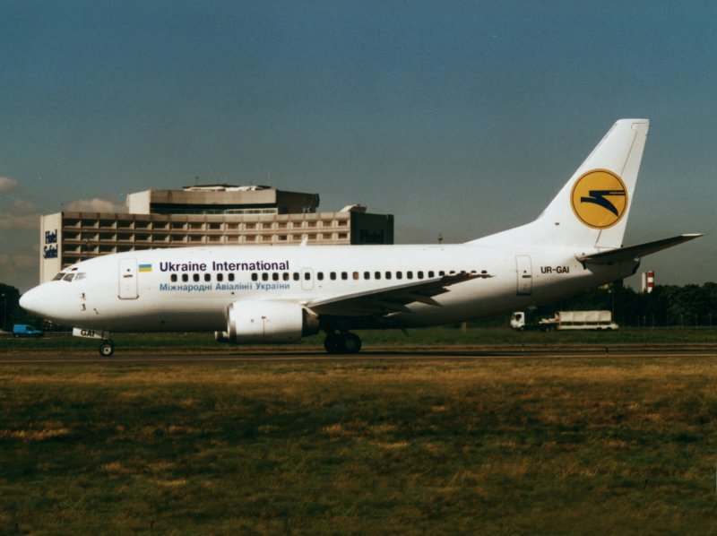 B737-500 UR-GAI 