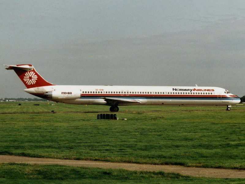MD83 SE-DHB