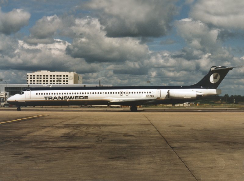 MD83 SE-DPU