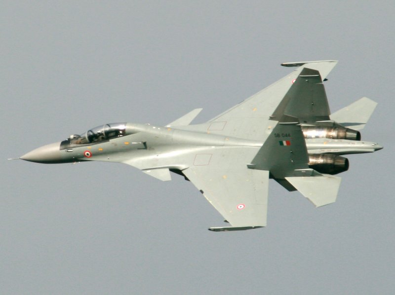 SB044 Flanker Ind AF, turning after a flypast on 12-07-07. Aircraft did not land here today, but 041 &042 did.