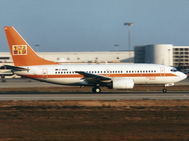 B737-700 D-AGEO