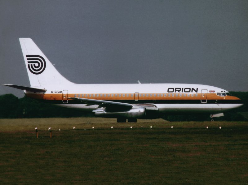 B737-200 G-GPAB