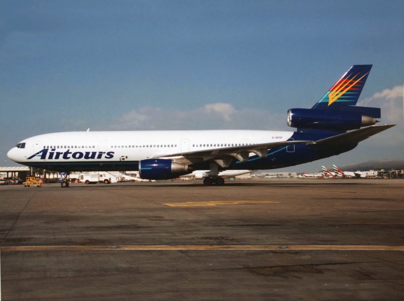 Douglas DC-10 G-DPSP