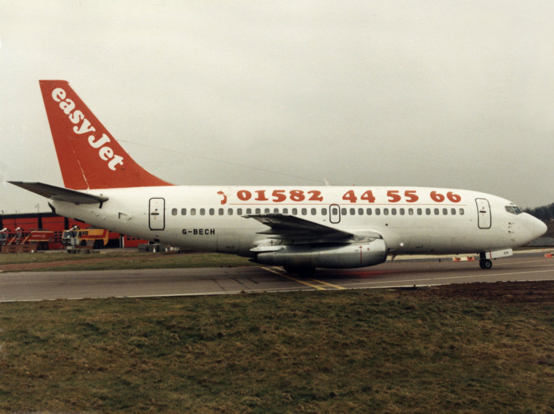 B737-200 G-BECH