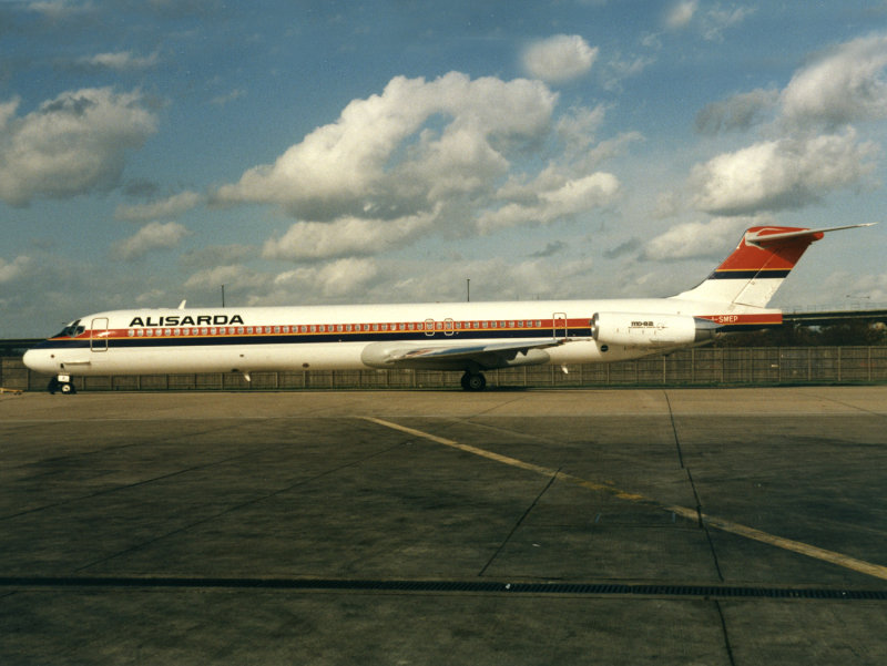 Douglas MD-83 I-SMEP