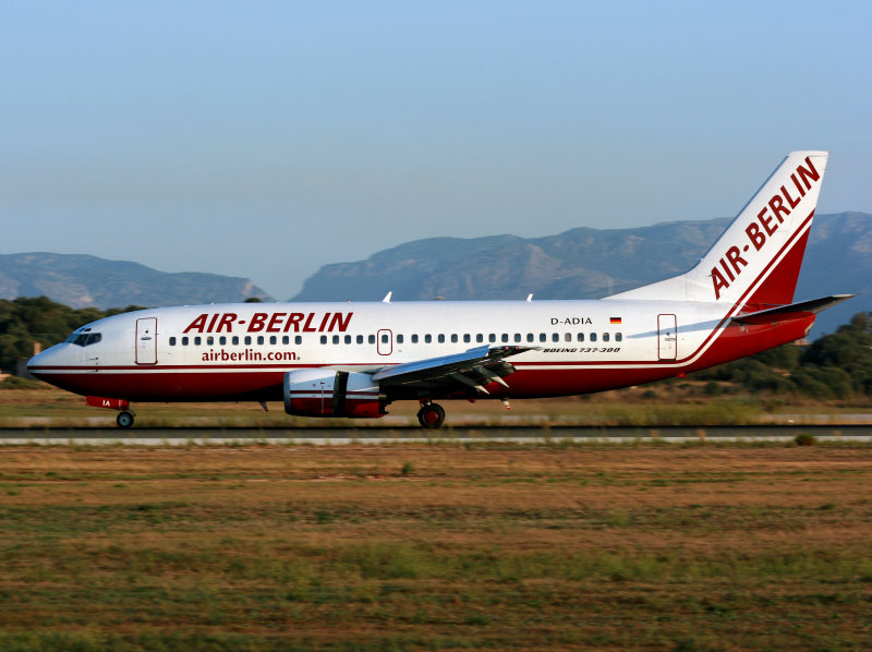 B737-300 D-ADIA