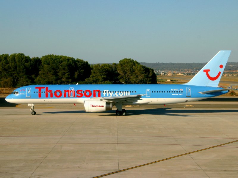 B757-200 G-BYAL