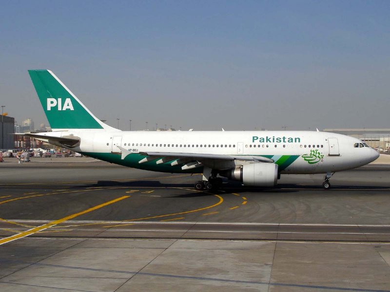 Airbus A310-300 AP-BEU