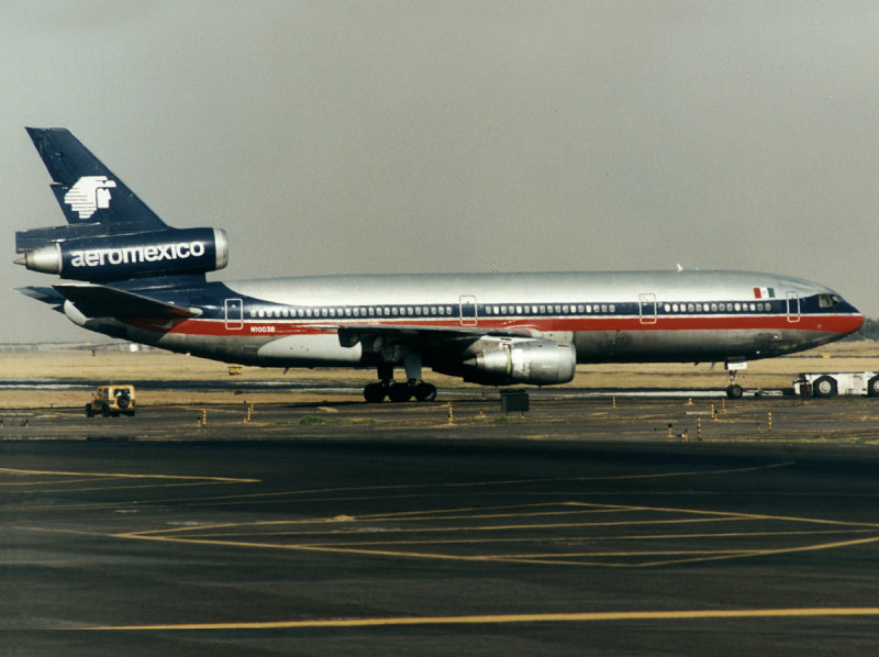 DC10 N10038