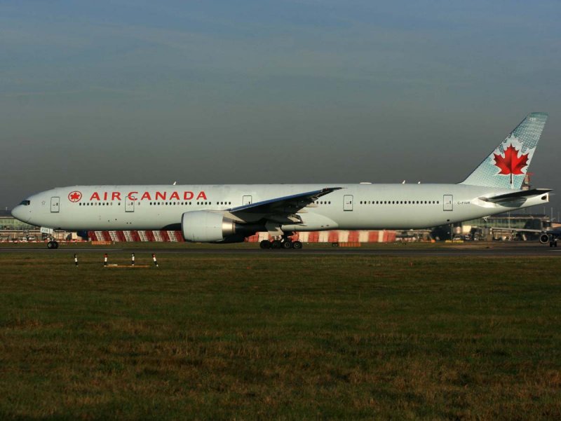 B777-300 C-FIUR