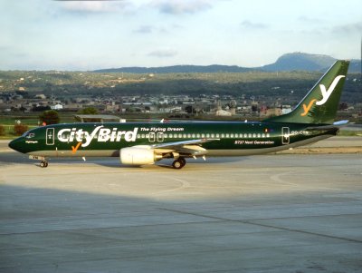 B737-800 OO-CYN 