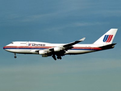 B.747-400