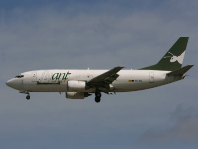 B.737-300F EC-JUV