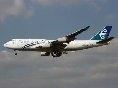 B.747.400 ZK-NBT