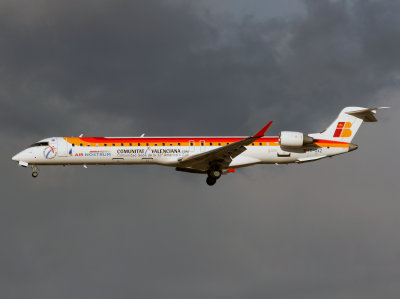 CRJ-900 EC-JXZ