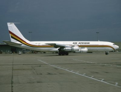 B.707-320F 5X-JEF