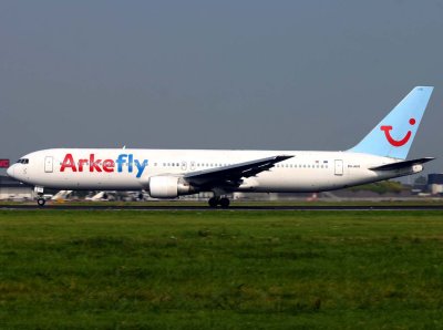 B767-300 PH-AHX