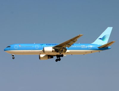 B767-300 G-OBYF