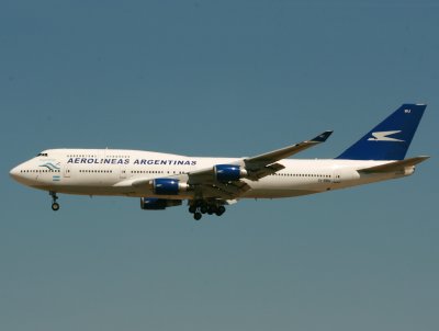 B.747-400 LV-BBU